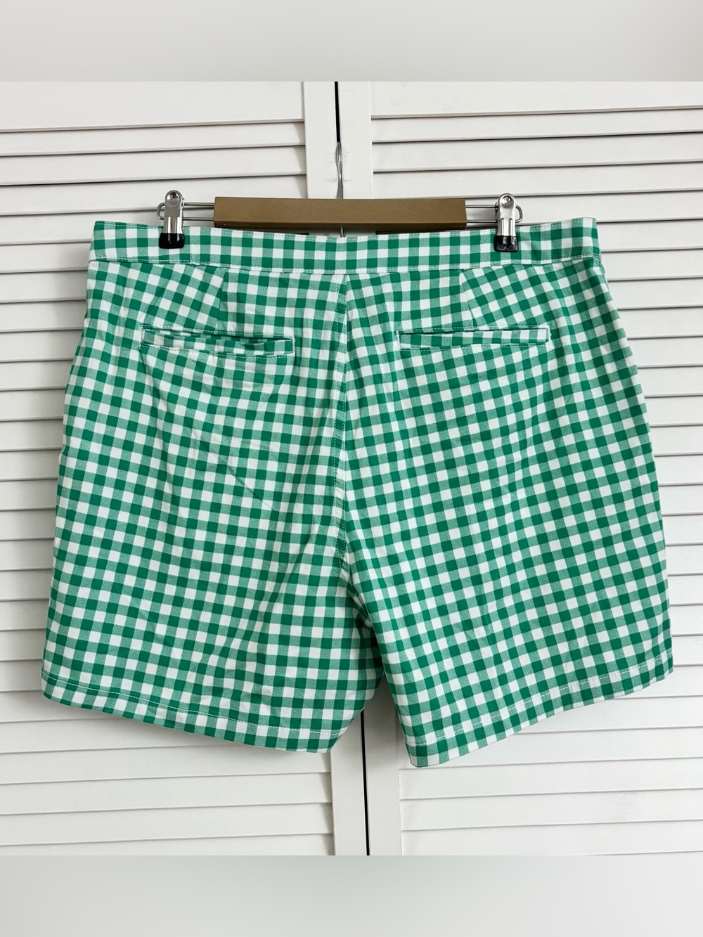 St. John's Bay Women’s Green and White Gingham Bermuda Shorts, Size: 16, NWT - Picture 2 of 7